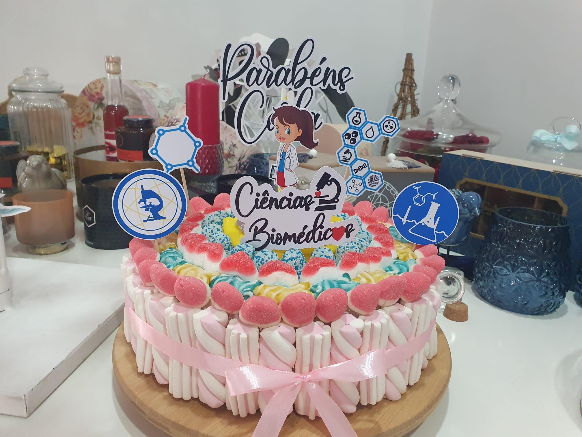 Bolo de gomas Piñata 18
