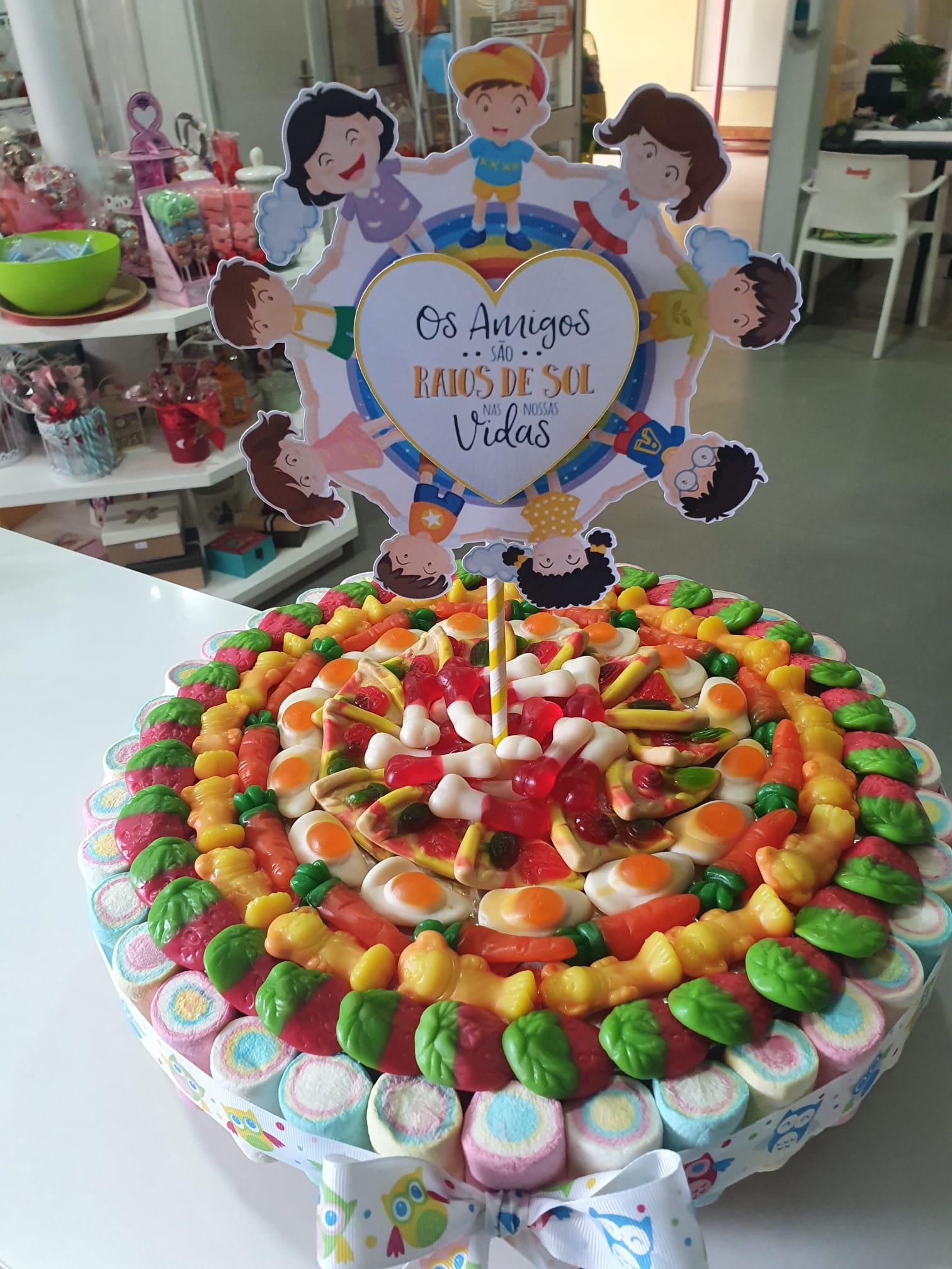 Bolo de gomas Piñata 19
