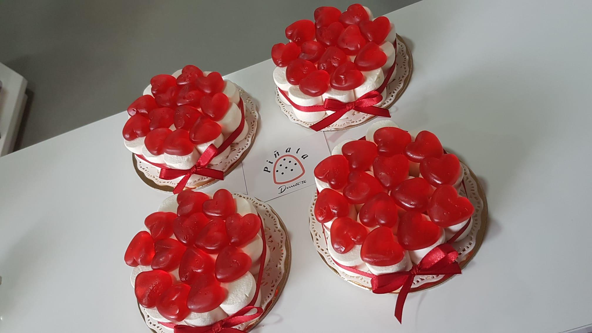 Bolo de gomas Piñata 31