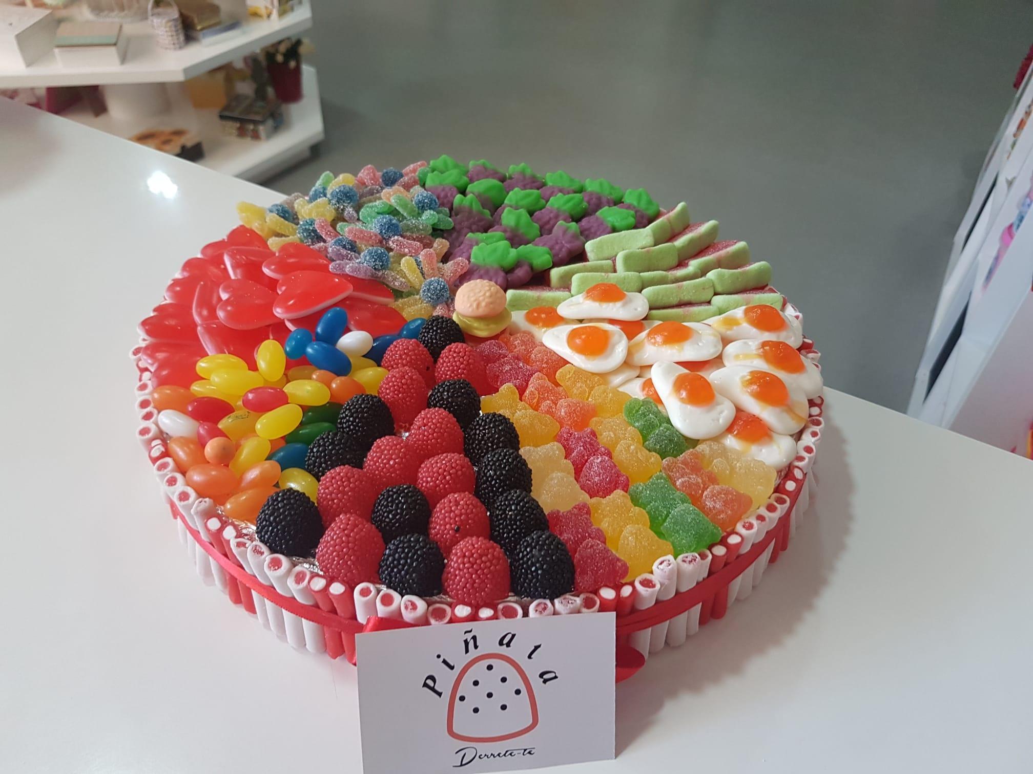 Bolo de gomas Piñata 44